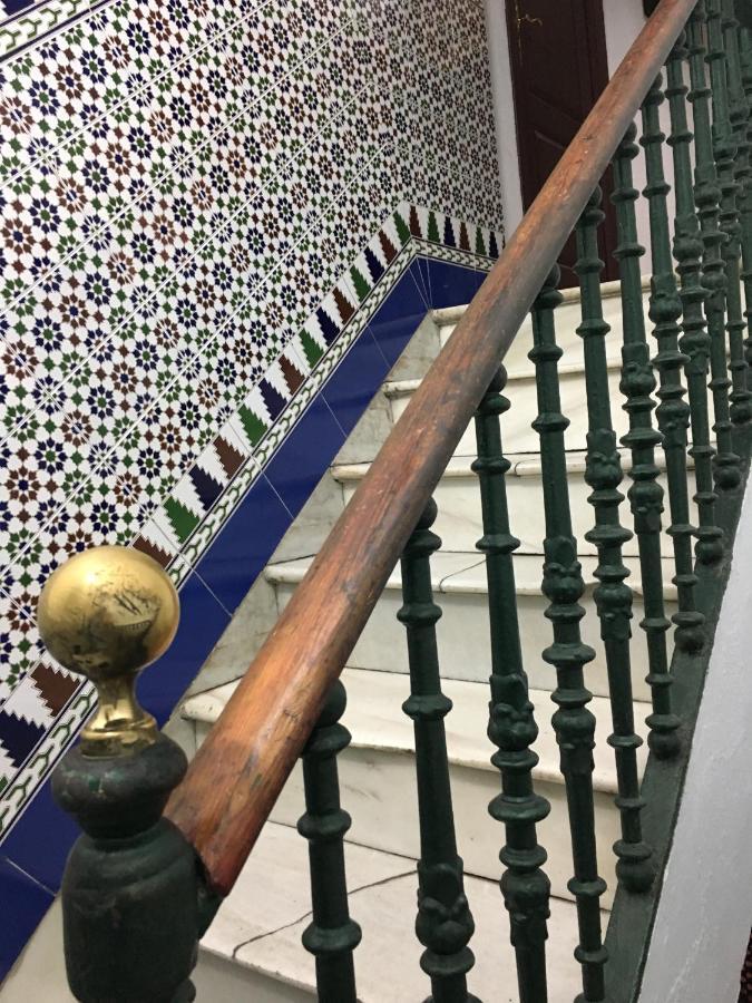 Pension Lisdos Sevilla Bagian luar foto