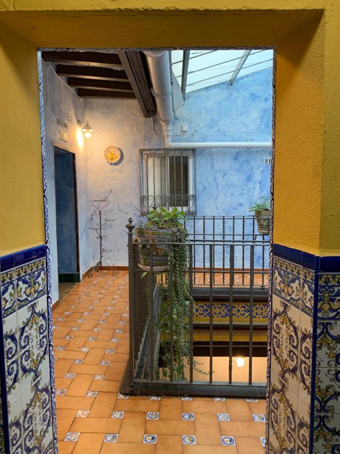 Pension Lisdos Sevilla Bagian luar foto